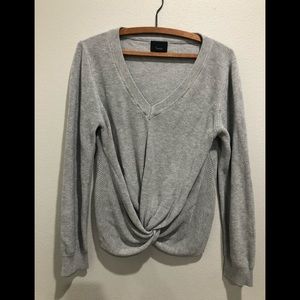Lumiere gray sweater size Large